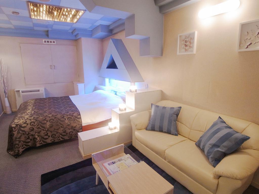 יוקוהאמה Hotel Plage (Adults Only) מראה חיצוני תמונה
